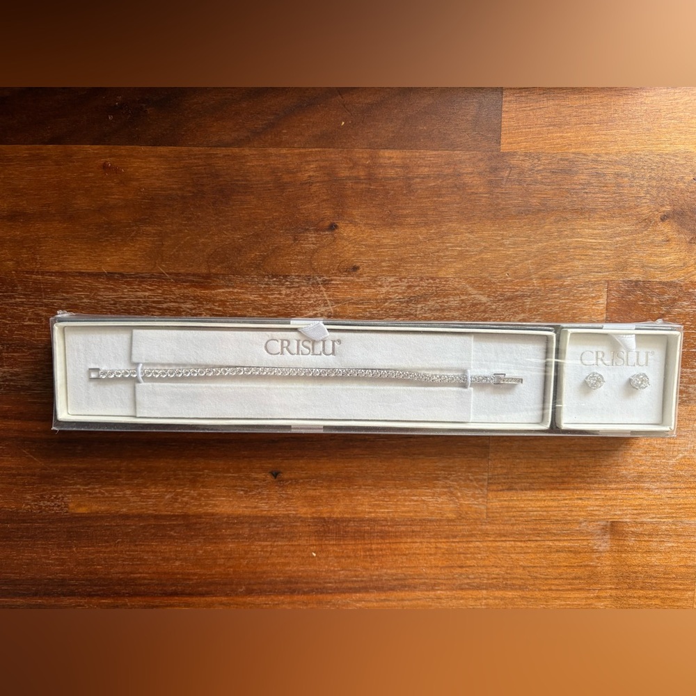 Crislu Women’s Tennis Bracelet and Studs Set